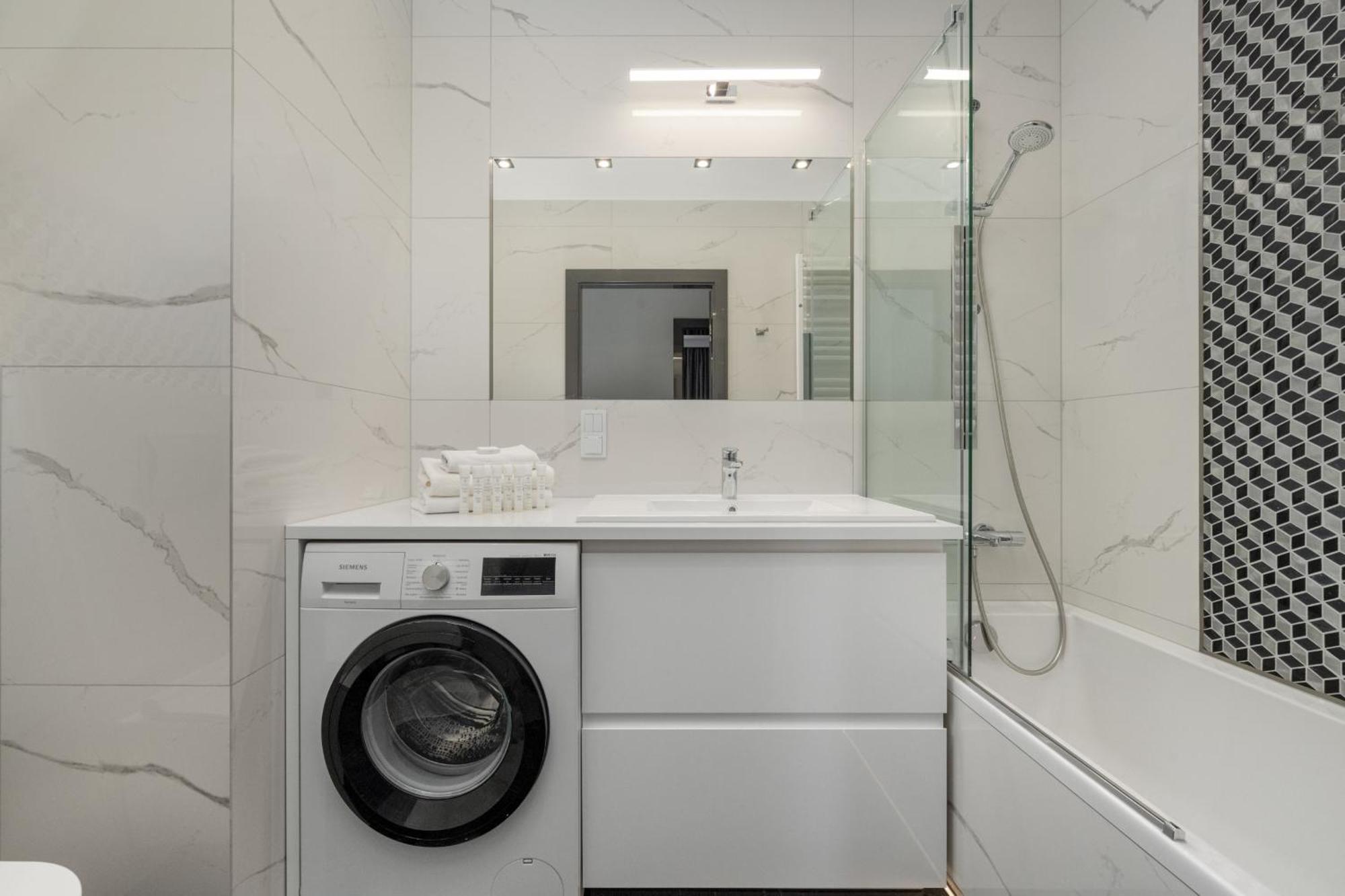 Luksusowy Apartament Z 3 Sypialniami, Klimatyzacja, Parkingiem I Biurkiem We Wroclawiu By Renters Prestige Dış mekan fotoğraf