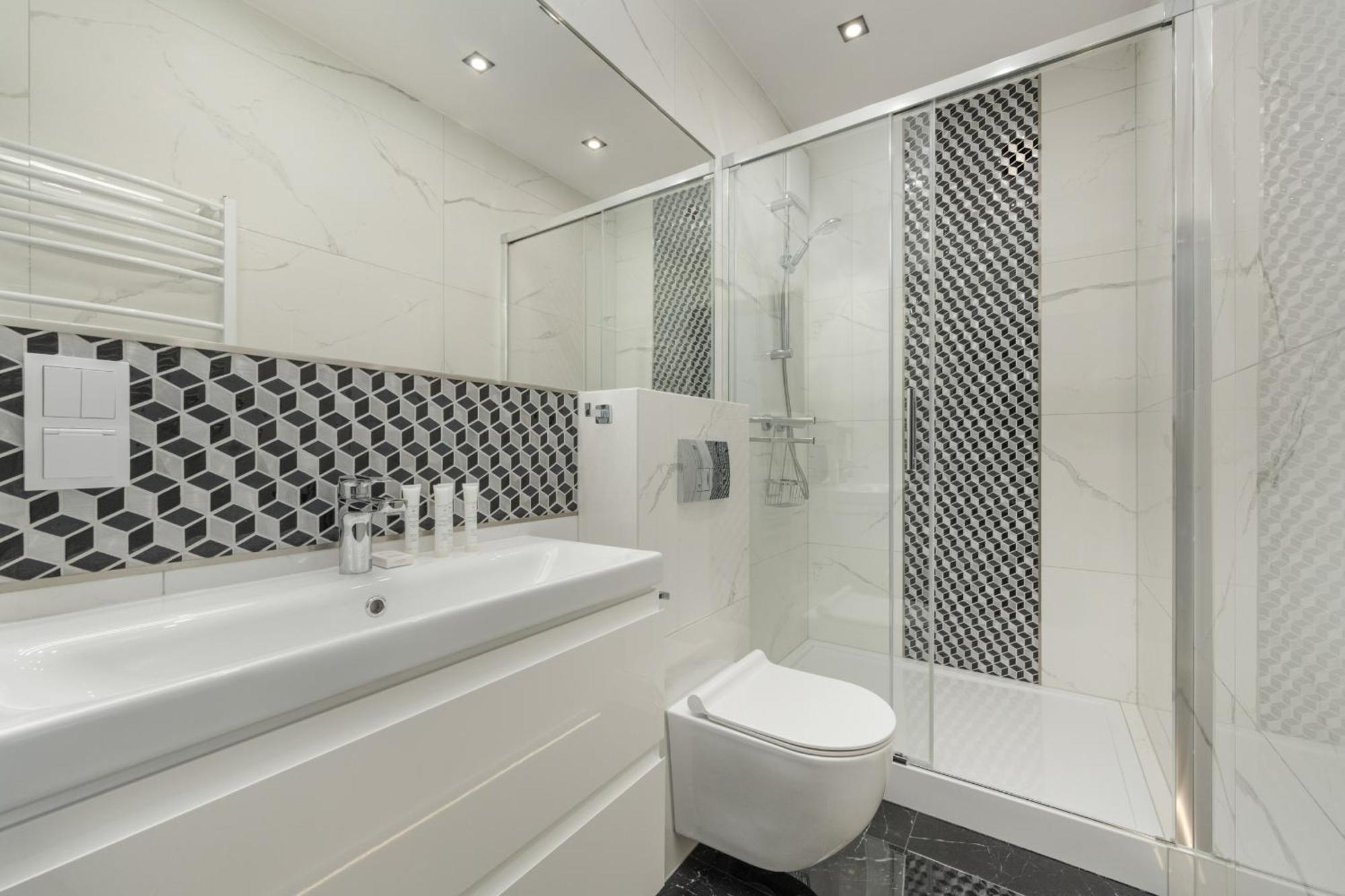 Luksusowy Apartament Z 3 Sypialniami, Klimatyzacja, Parkingiem I Biurkiem We Wroclawiu By Renters Prestige Dış mekan fotoğraf