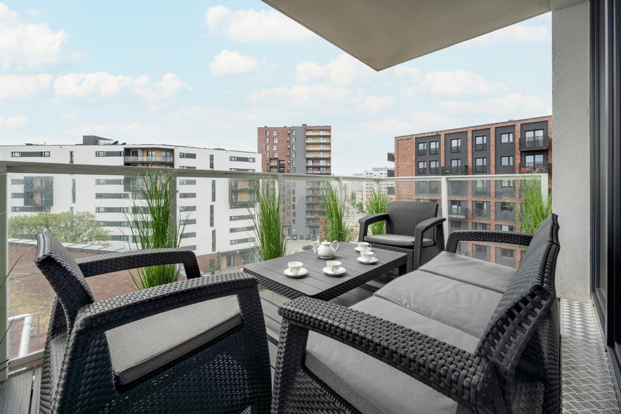 Luksusowy Apartament Z 3 Sypialniami, Klimatyzacja, Parkingiem I Biurkiem We Wroclawiu By Renters Prestige Dış mekan fotoğraf